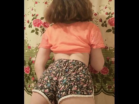 ❤️ Сексуалдуу жаш наристе камерада шорты чечип жатат ️ Секс ky.eviewporn.ru