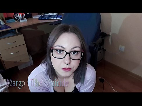 ❤️ Көз айнек тагынган сексуалдуу кыз Дилдону камерага терең соруп ️ Секс ky.eviewporn.ru